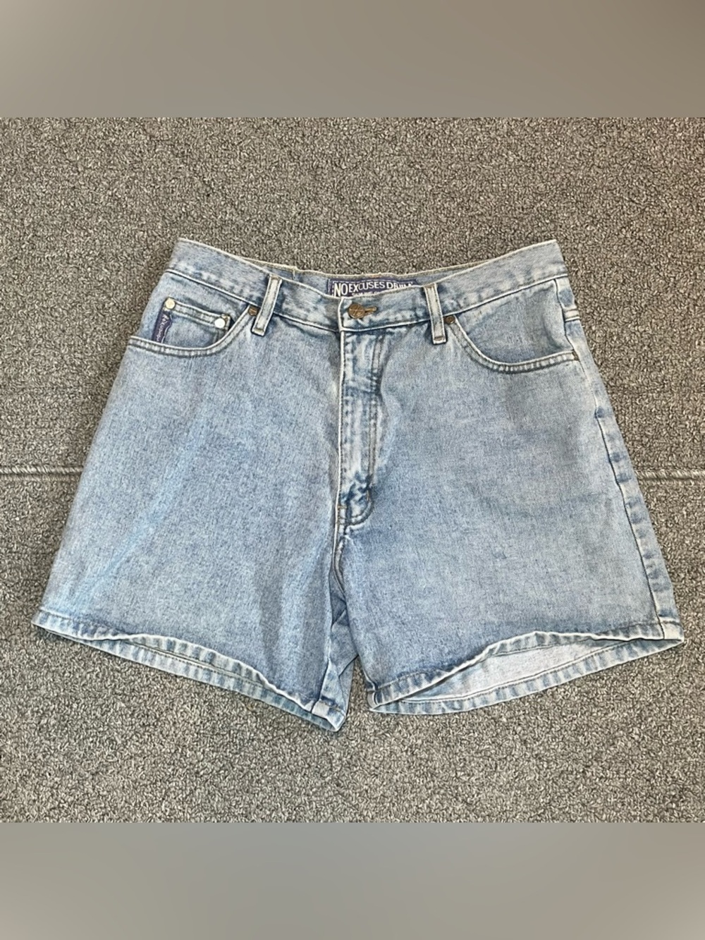Vintage NO EXCUSES High Rise Denim Jean Mom Shorts Womens Size 13/14 Blue